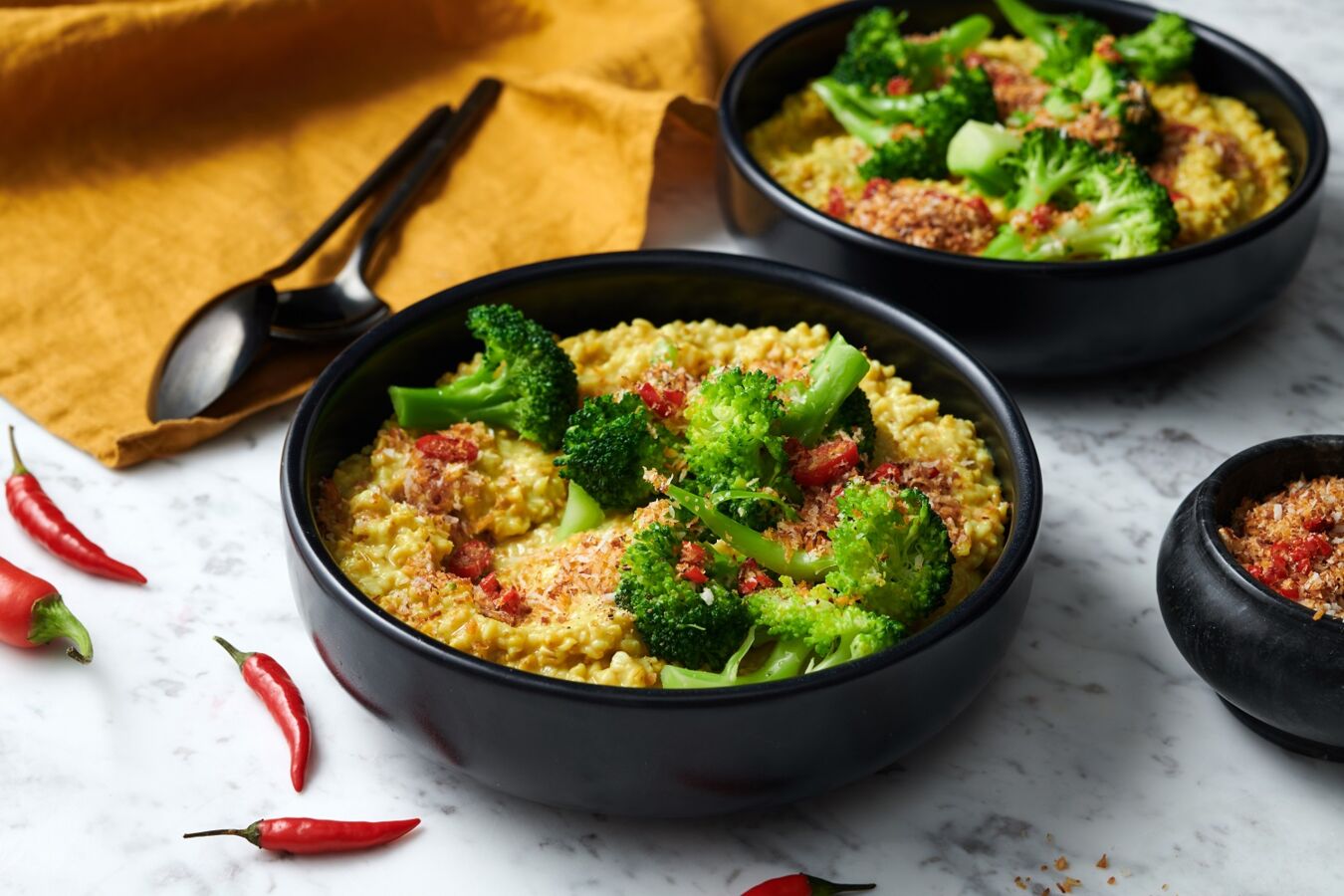 Indische Hafergrütze mit Kokos-Brokkoli