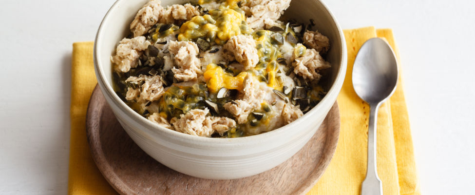 Haferkleie-Porridge mit Maracuja